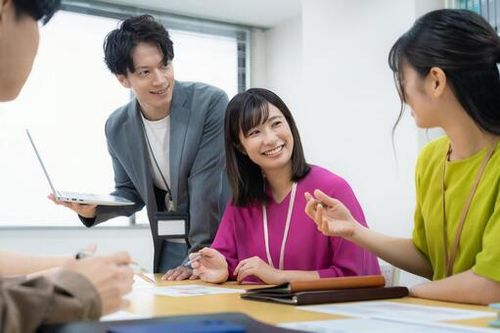 AI導入による業務効率化とビジネス活用イメージ
